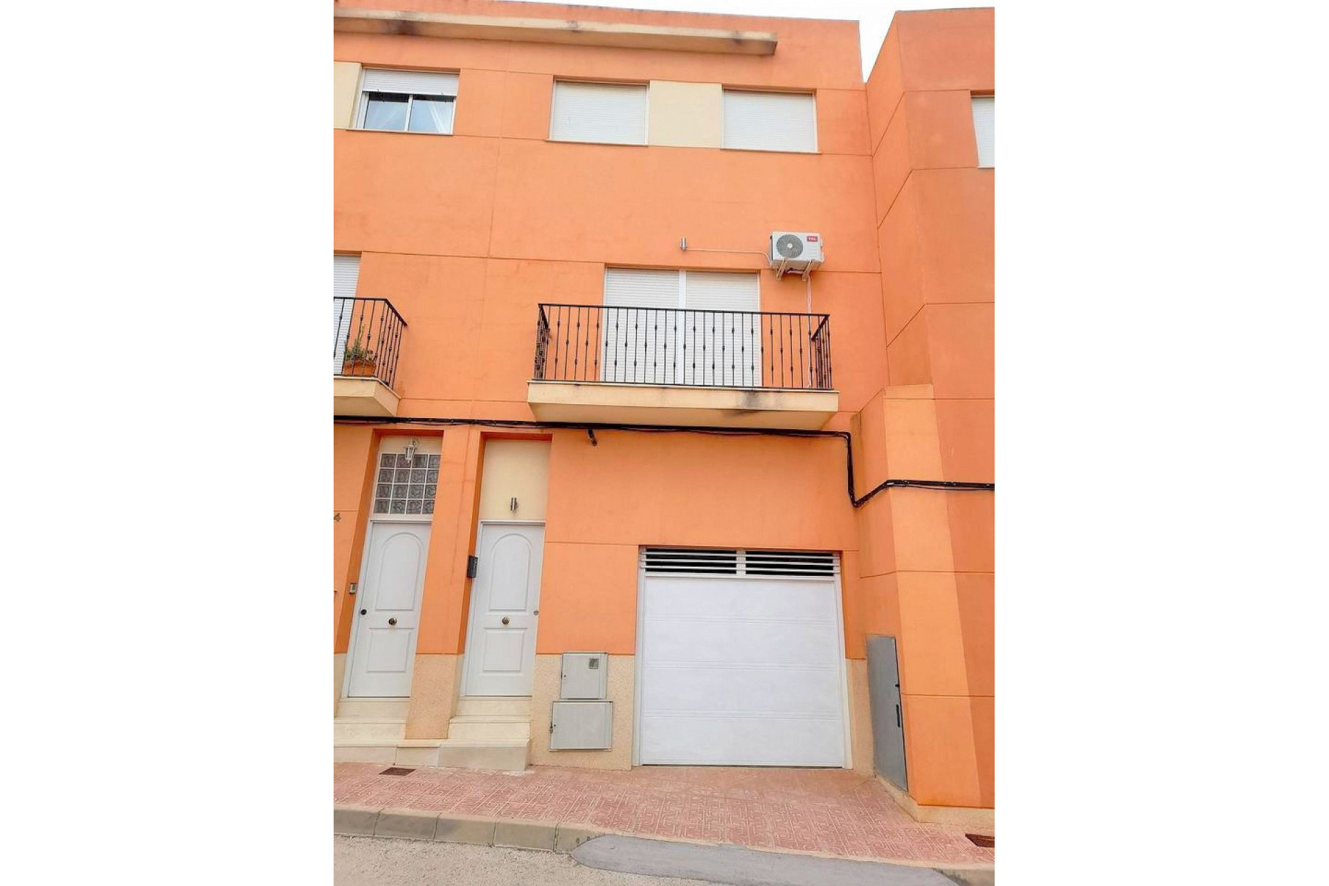 Resale - Townhouse -
Hondón de los Fráiles