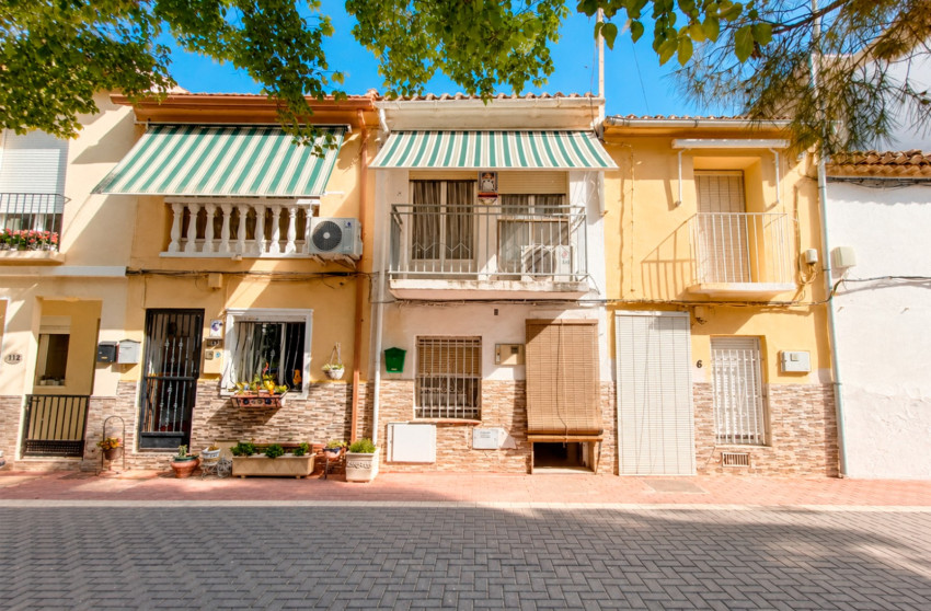 Resale - Townhouse -
Hondón de los Fráiles