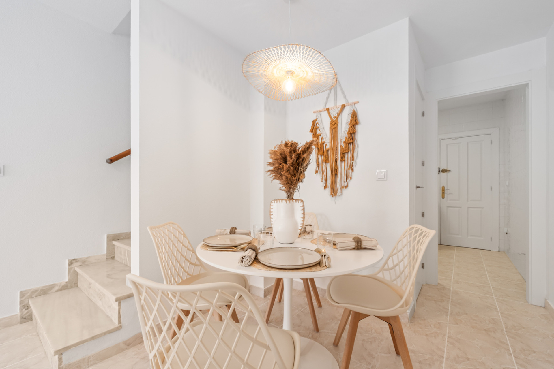 Resale - Townhouse -
La Florida