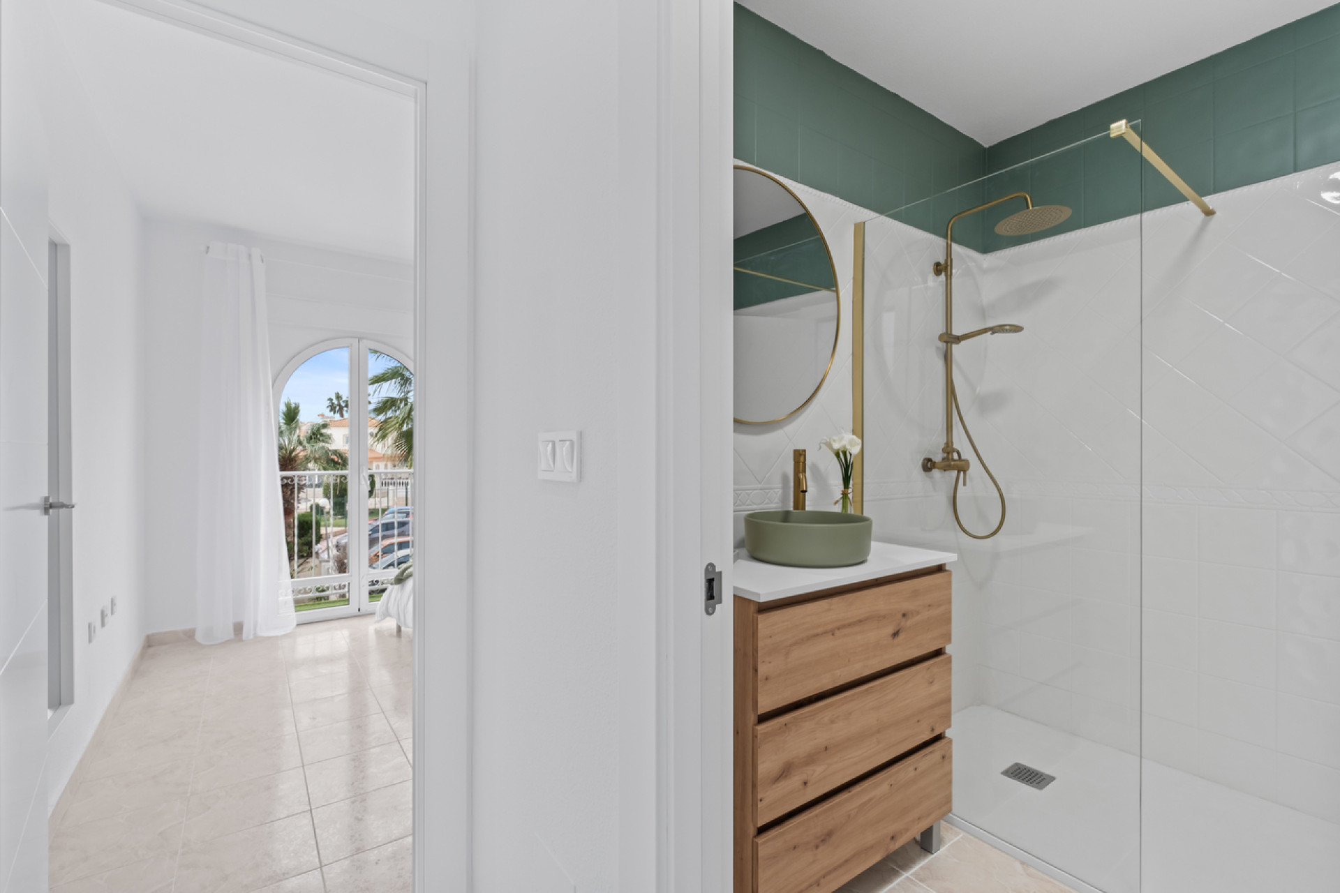 Resale - Townhouse -
La Florida