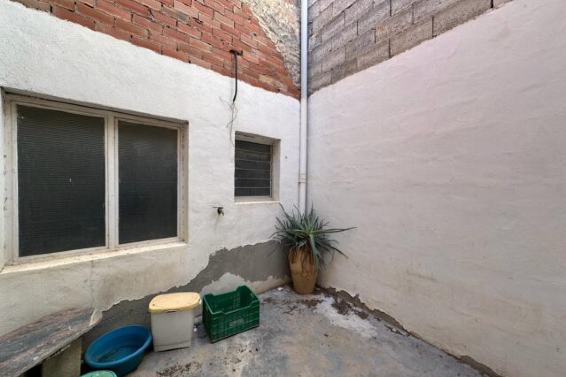 Resale - Townhouse -
La Romana