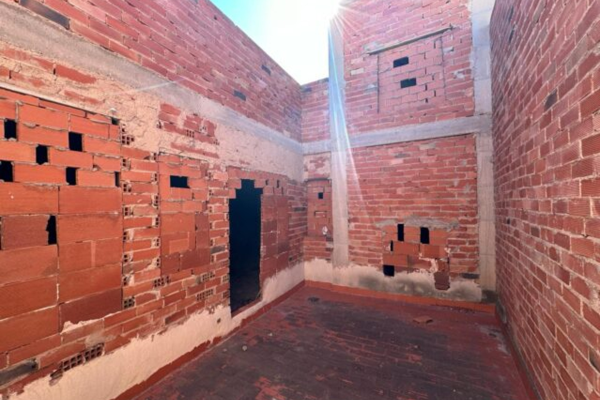 Resale - Townhouse -
La Romana