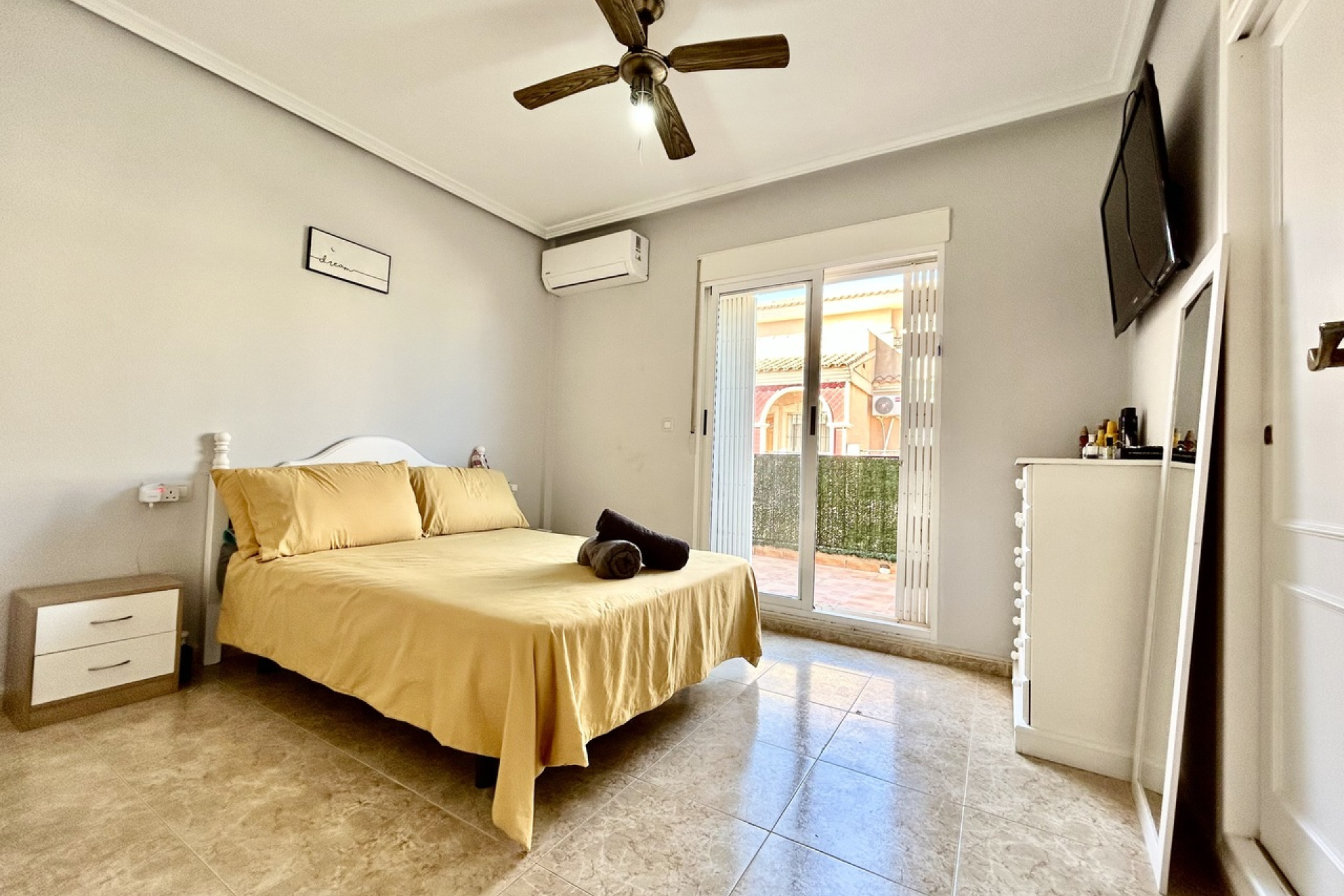 Resale - Townhouse -
La Zenia