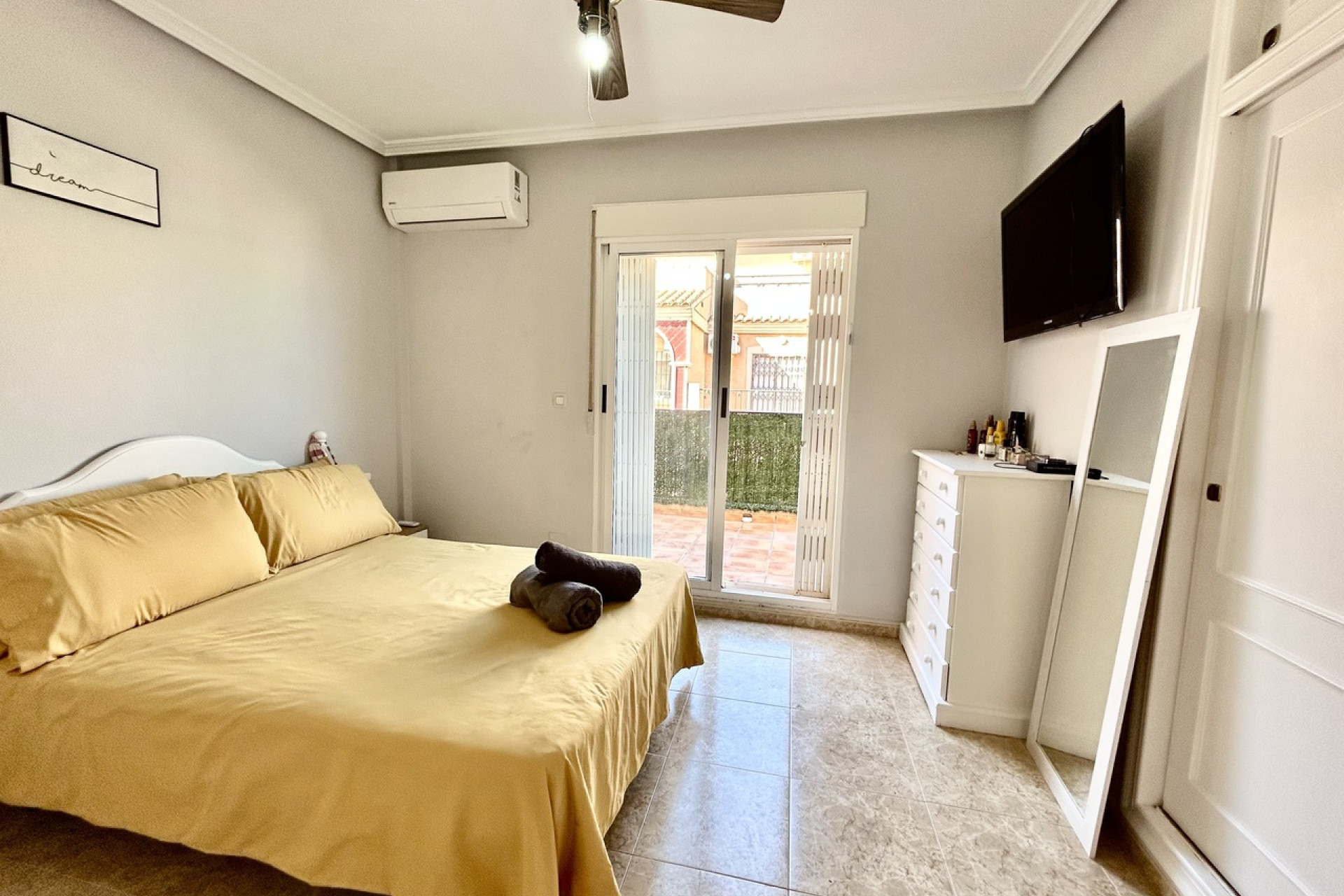 Resale - Townhouse -
La Zenia
