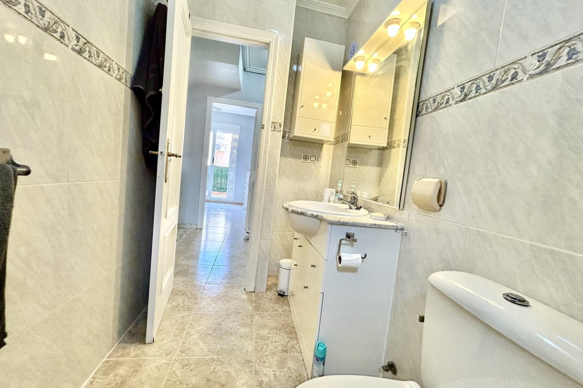 Resale - Townhouse -
La Zenia
