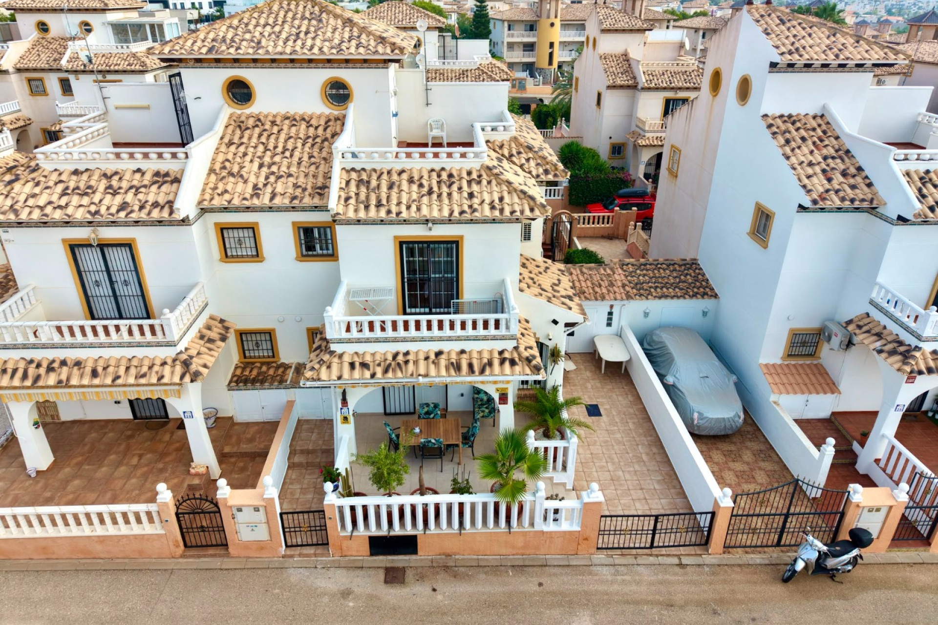 Resale - Townhouse -
Lomas de Cabo Roig - Orihuela Costa