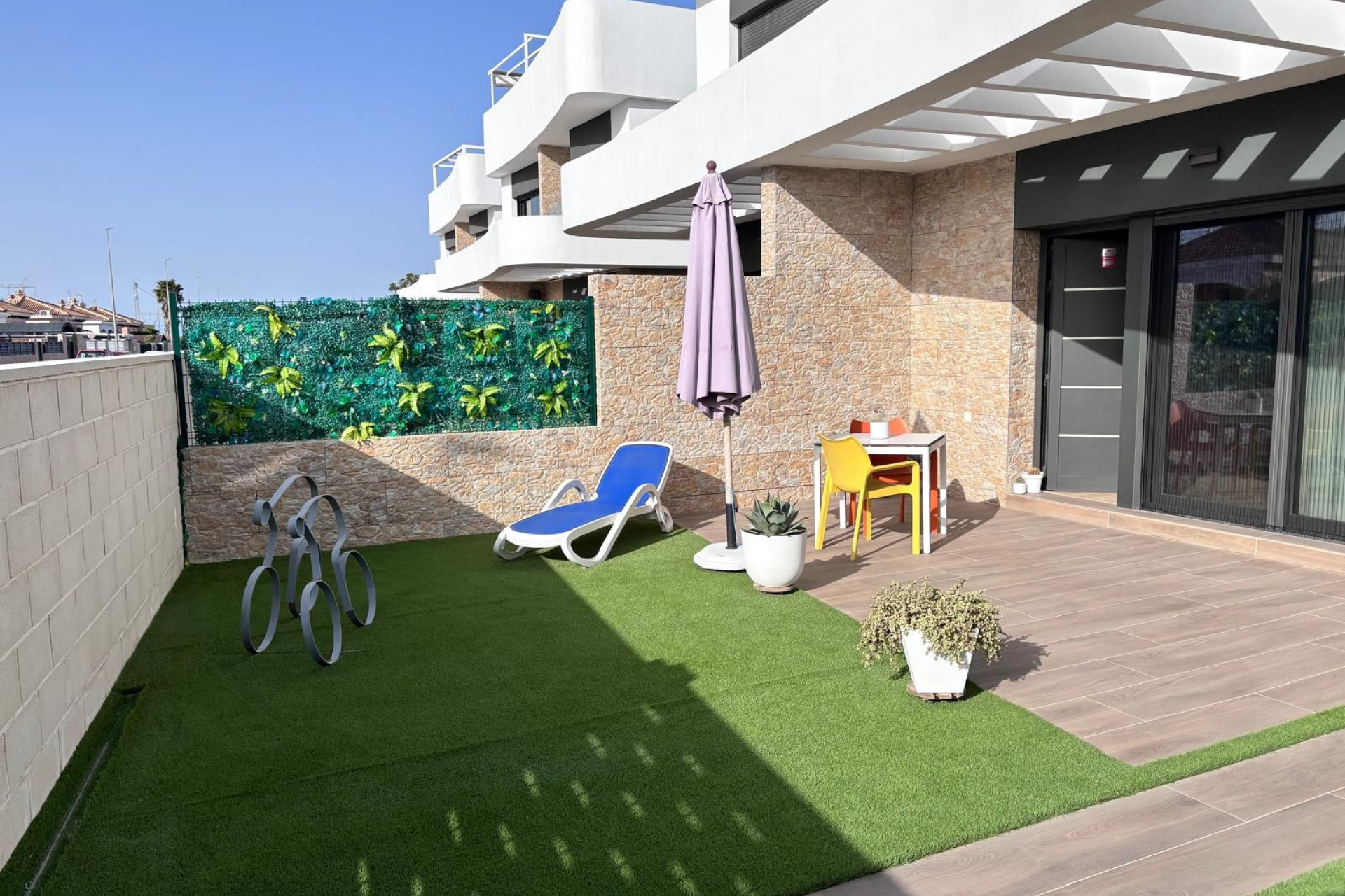 Resale - Townhouse -
Los Montesinos - La Herada