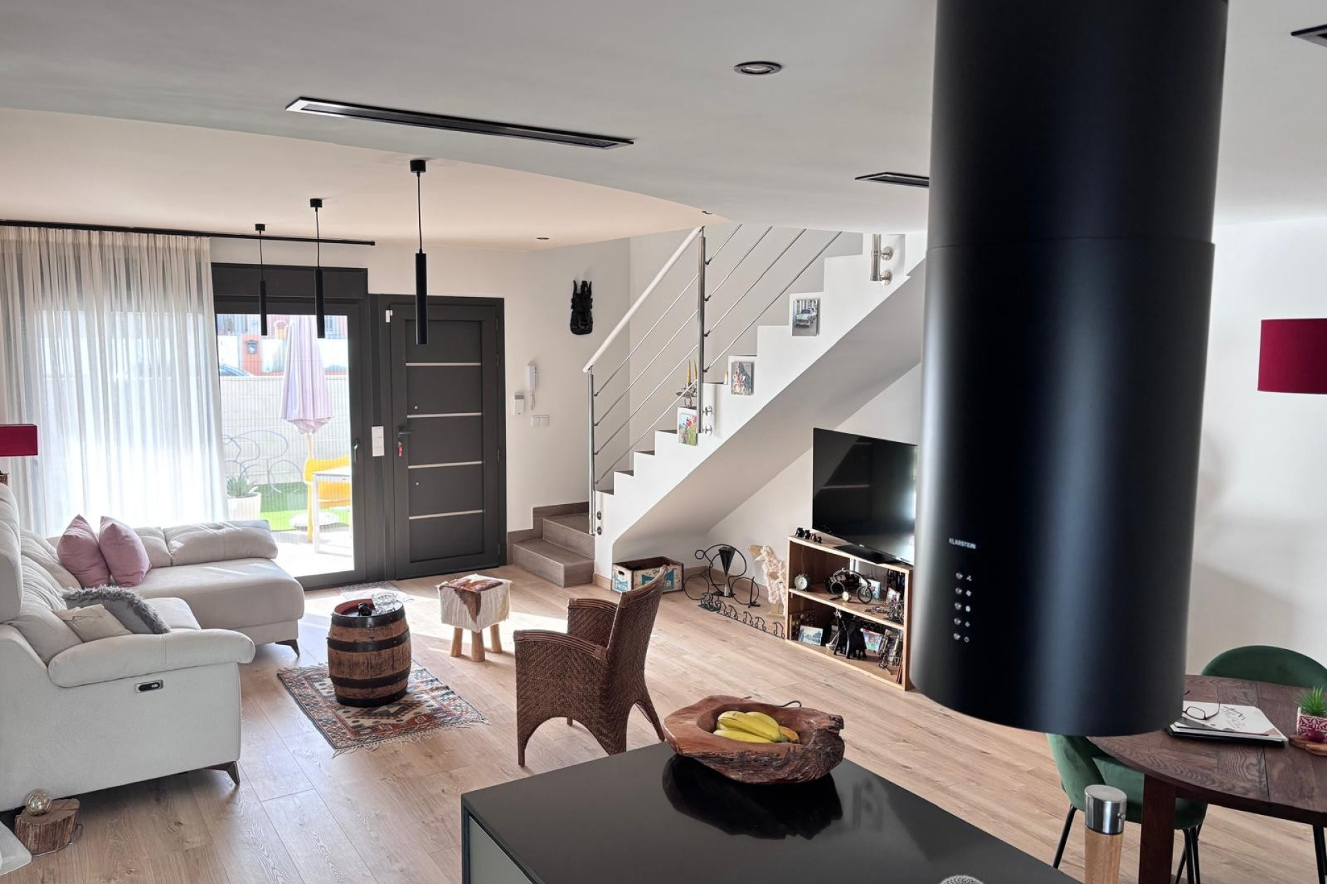 Resale - Townhouse -
Los Montesinos - La Herada