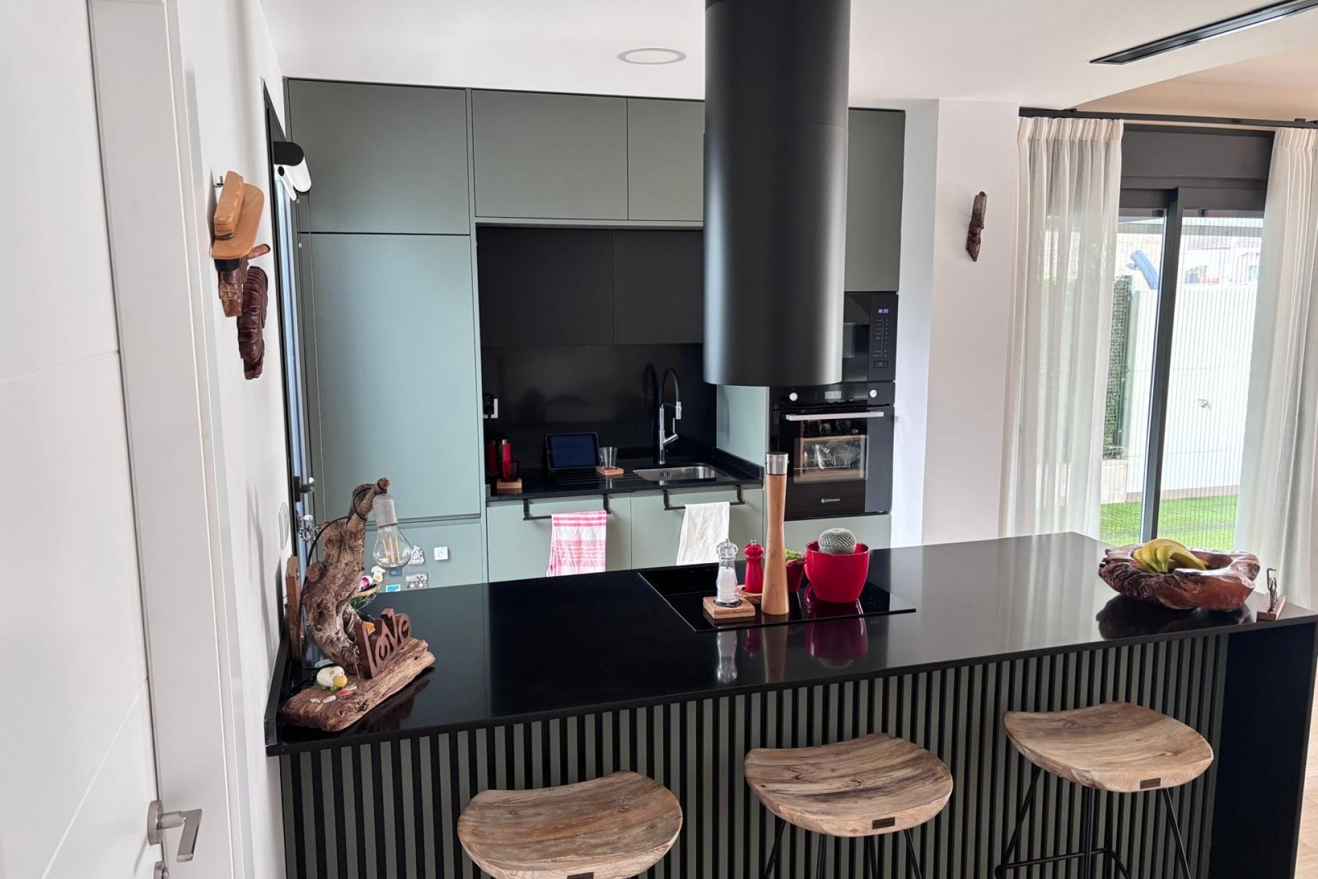 Resale - Townhouse -
Los Montesinos - La Herada