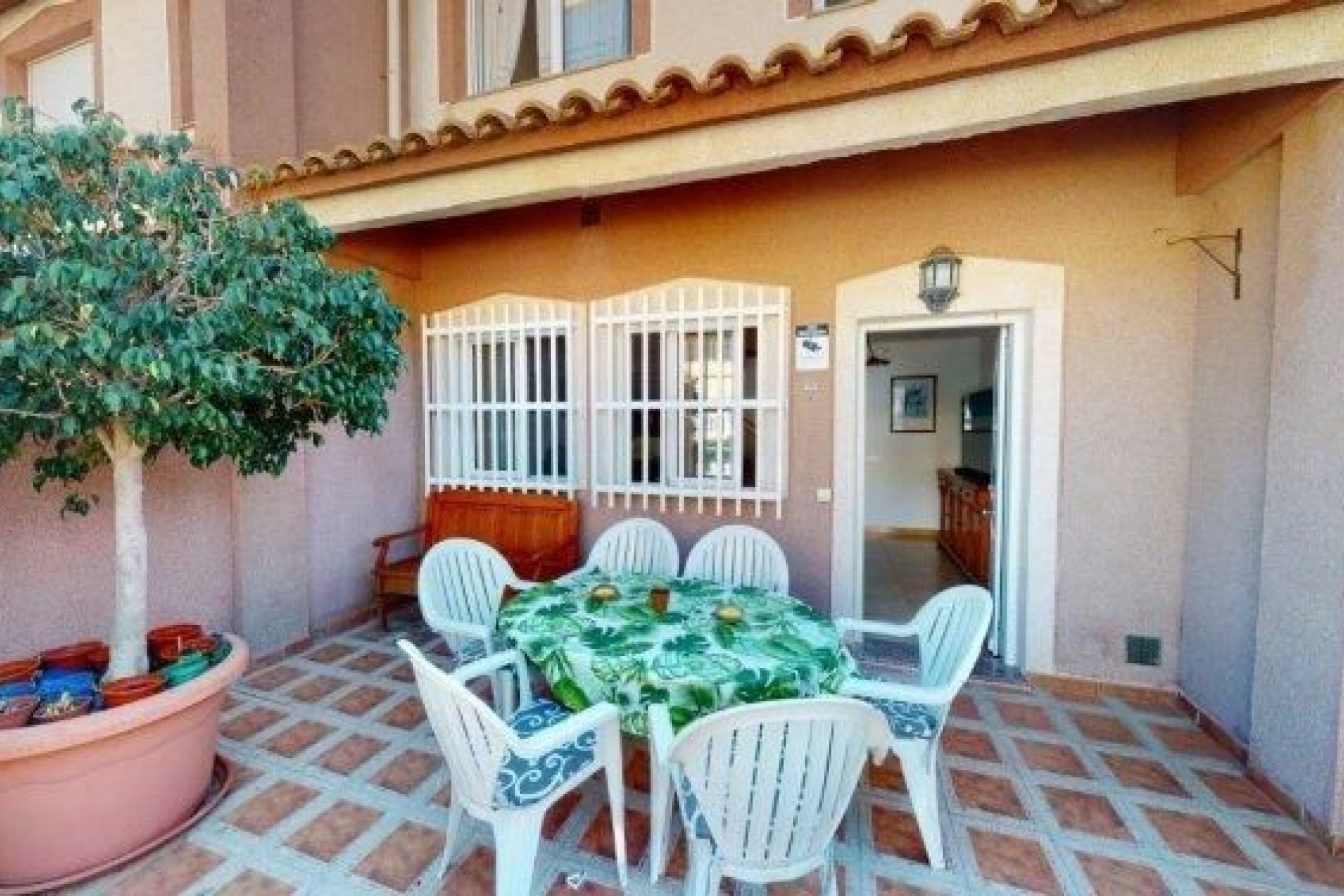 Resale - Townhouse -
Los Urrutias