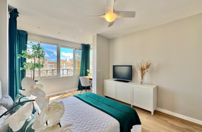 Resale - Townhouse -
Orihuela Costa - Costa Blanca