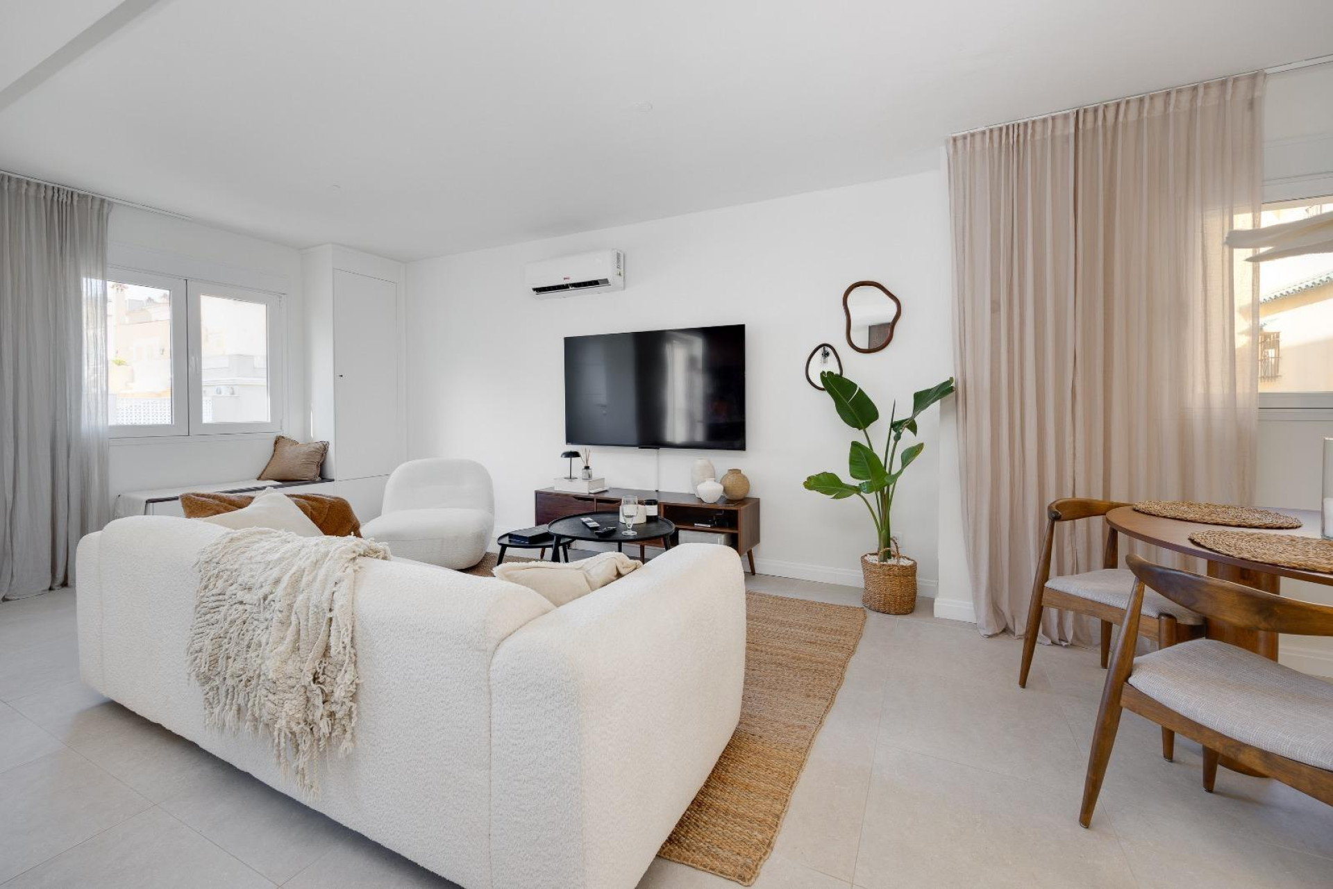 Resale - Townhouse -
Orihuela Costa - La Florida