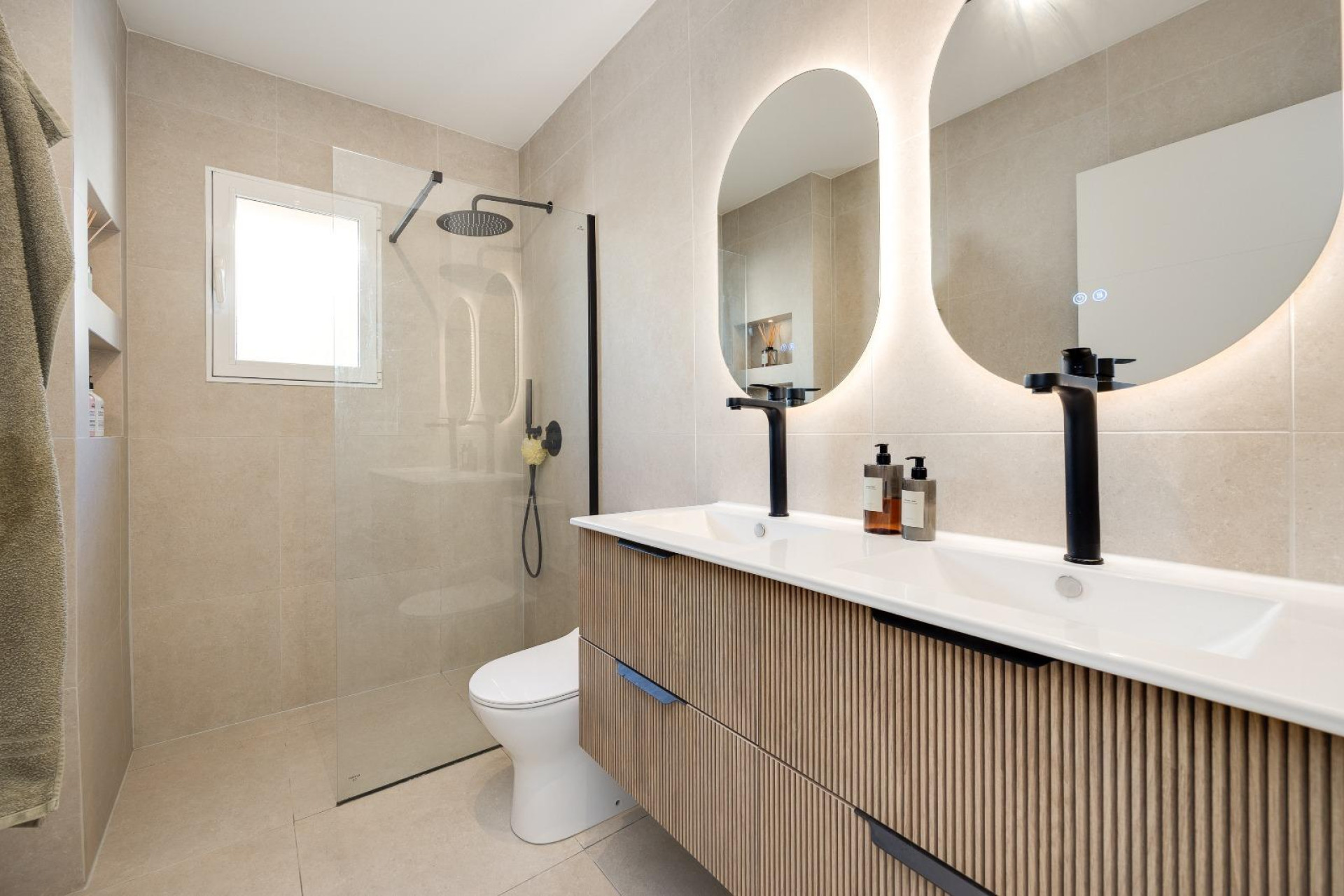 Resale - Townhouse -
Orihuela Costa - La Florida