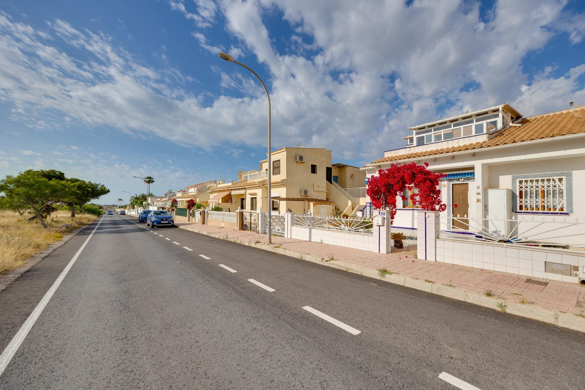 Resale - Townhouse -
Orihuela Costa - La Florida