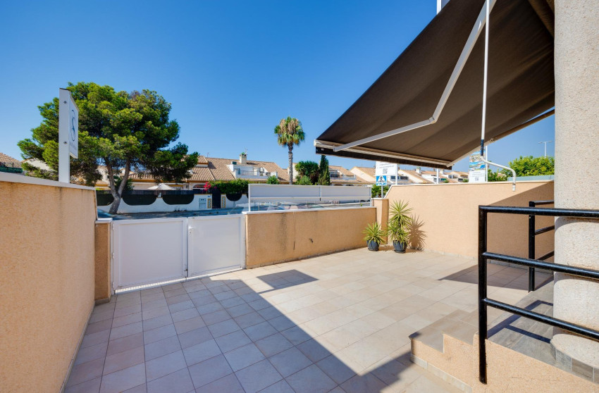 Resale - Townhouse -
Orihuela Costa - La Zenia