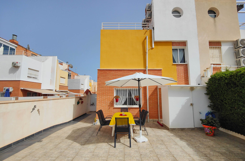 Resale - Townhouse -
Orihuela Costa - Los Altos