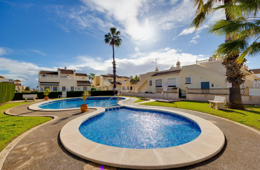 Resale - Townhouse -
Orihuela Costa - Playa Flamenca