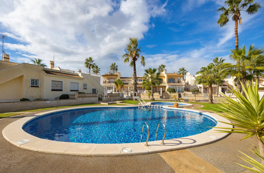 Resale - Townhouse -
Orihuela Costa - Playa Flamenca