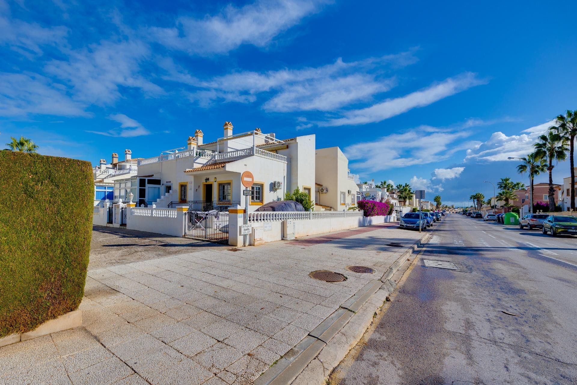 Resale - Townhouse -
Orihuela Costa - Playa Flamenca