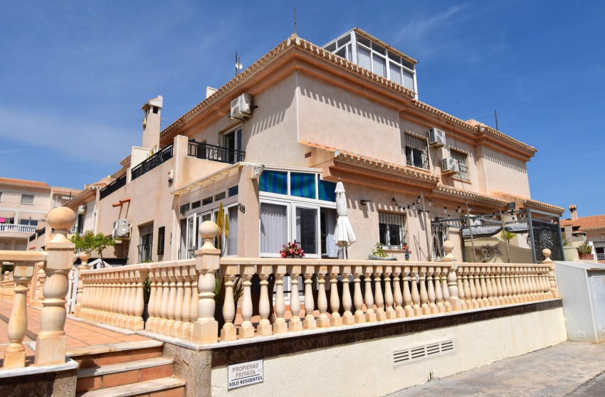 Resale - Townhouse -
Orihuela Costa - Playa Flamenca