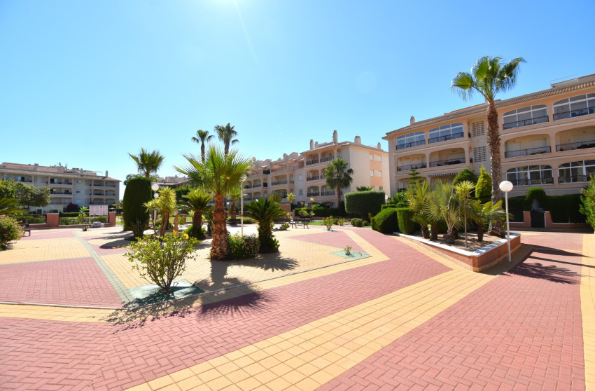 Resale - Townhouse -
Orihuela Costa - Playa Flamenca