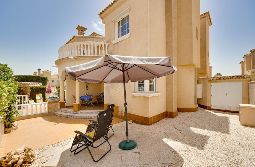 Resale - Townhouse -
Orihuela Costa - Playa Flamenca
