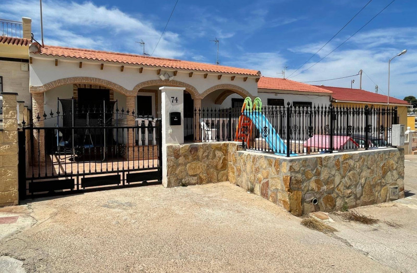 Resale - Townhouse -
Pilar de la Horadada - Zona Pueblo