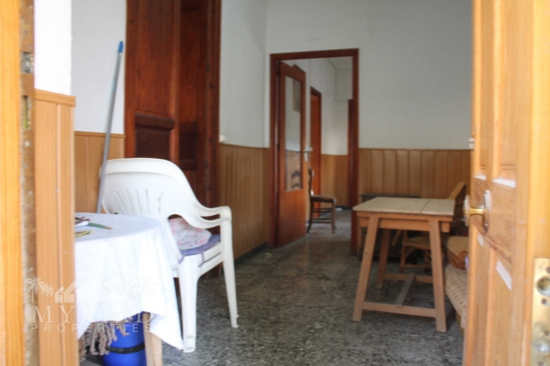 Resale - Townhouse -
Pinoso - calle lepanto