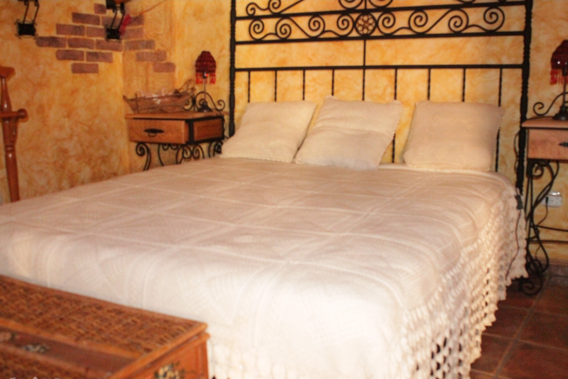 Resale - Townhouse -
Pinoso - Pinoso Alicante