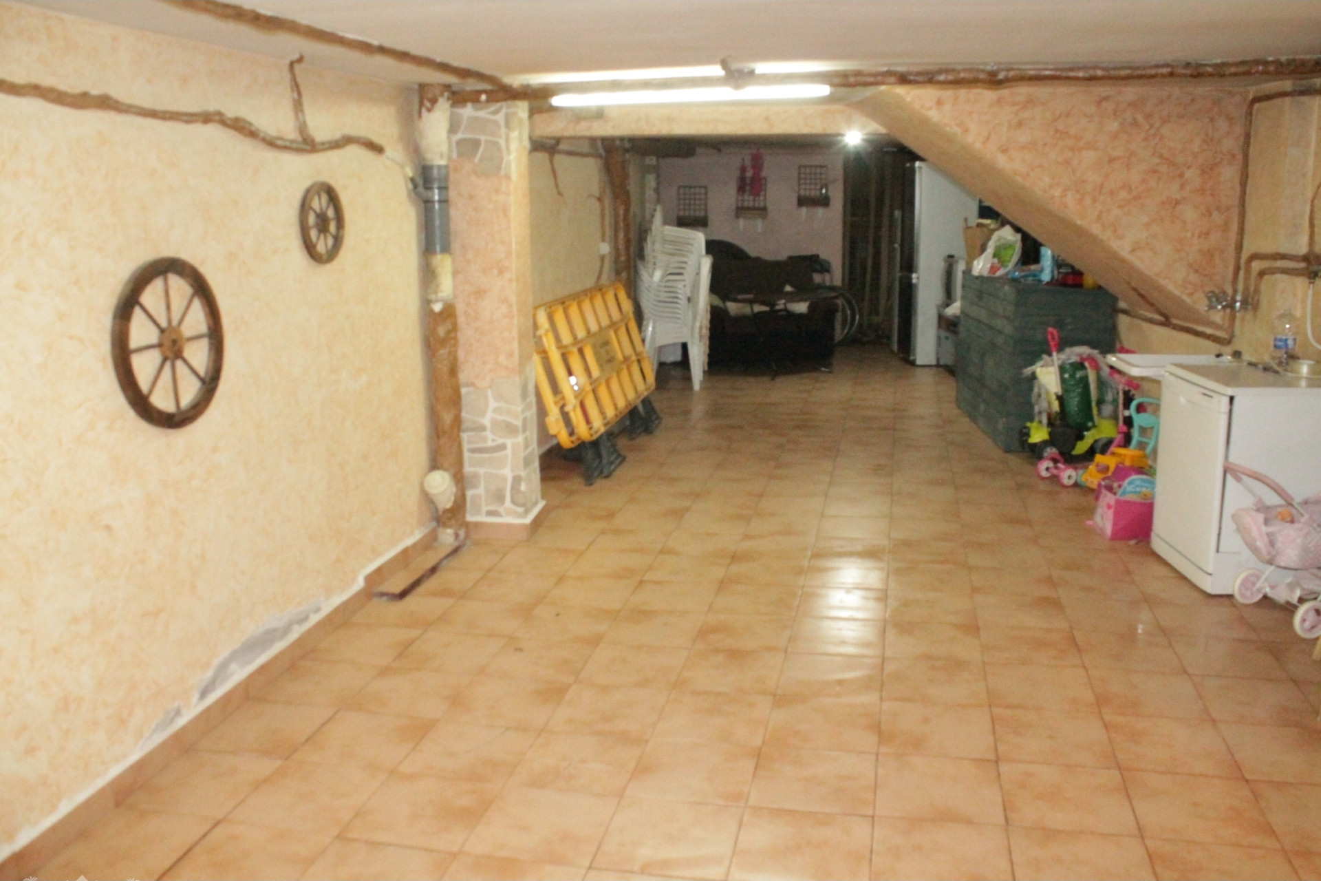 Resale - Townhouse -
Pinoso - Pinoso Alicante