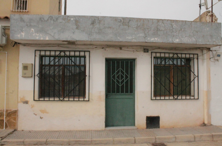 Resale - Townhouse -
Pinoso - Pinoso Alicante