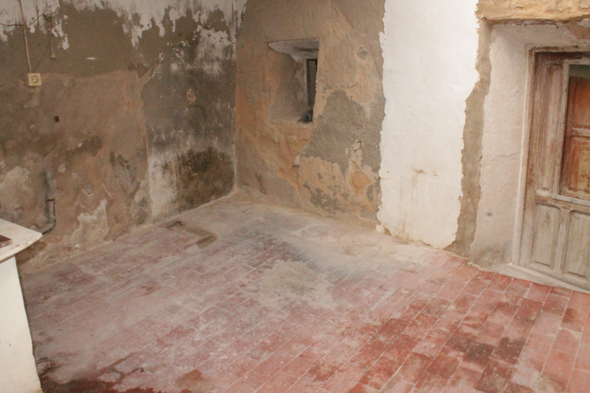 Resale - Townhouse -
Pinoso - Pinoso Alicante