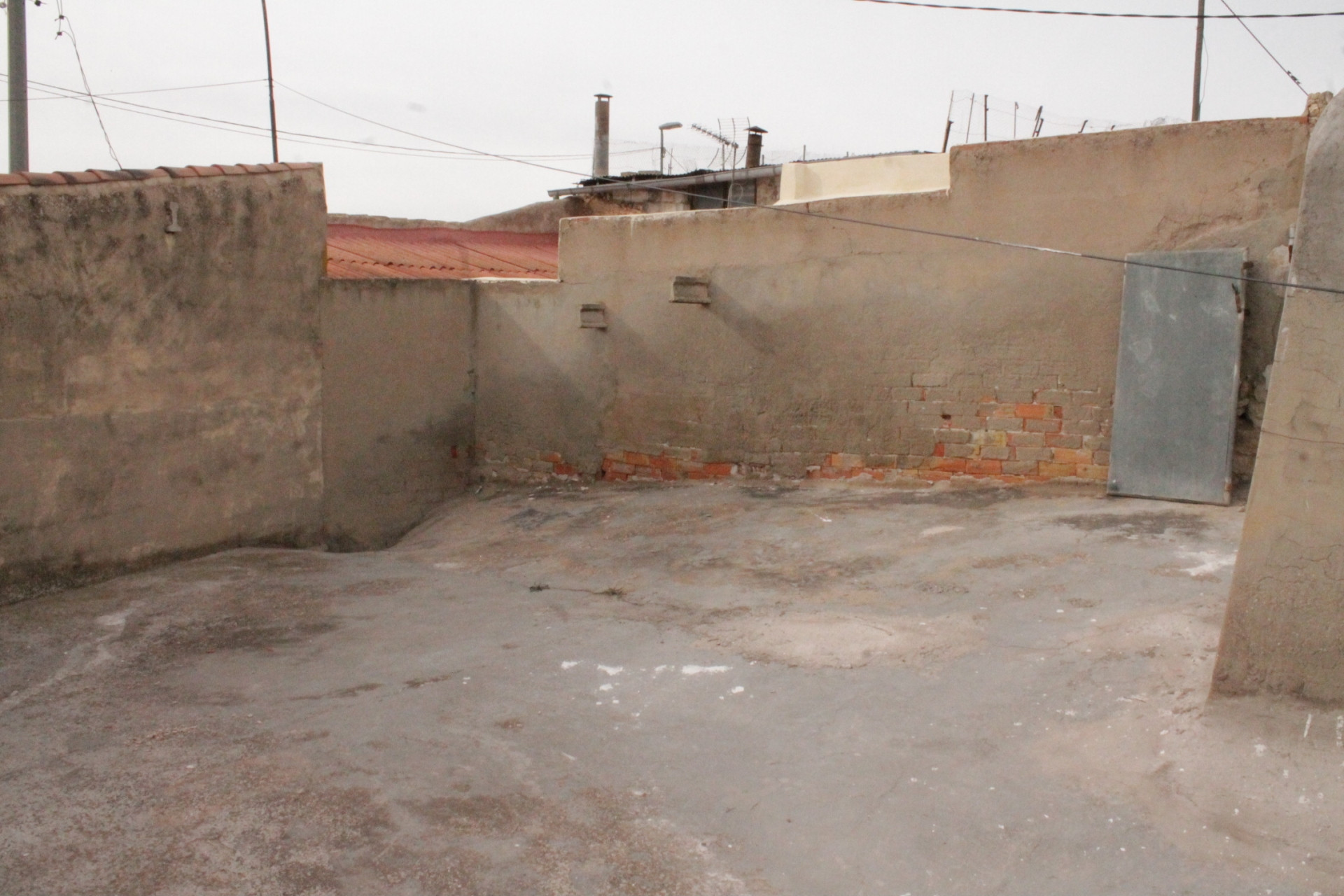 Resale - Townhouse -
Pinoso - Pinoso Alicante