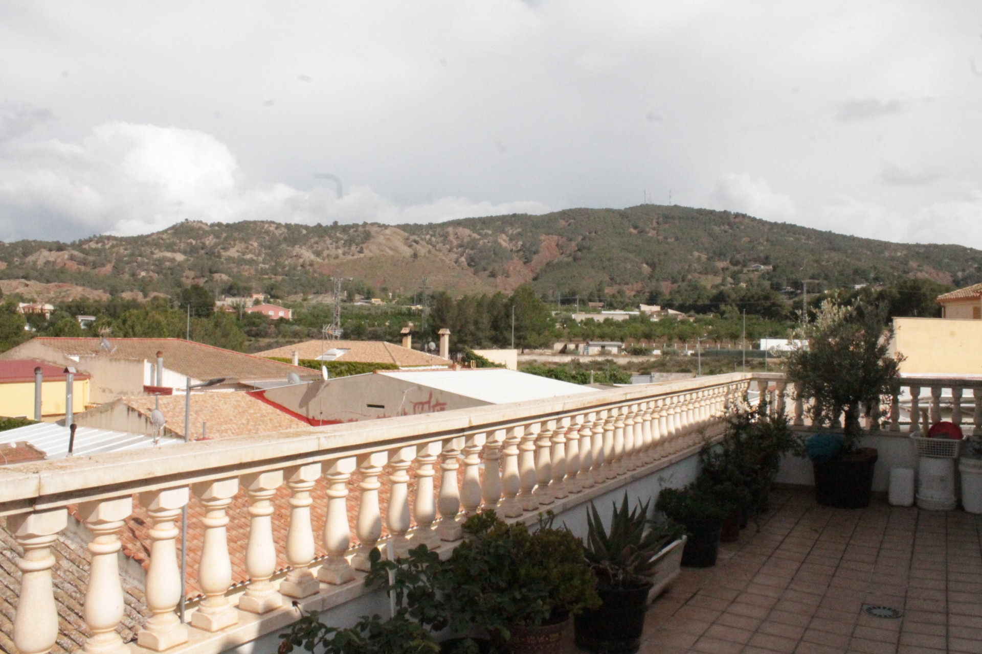 Resale - Townhouse -
Pinoso - Pinoso Alicante