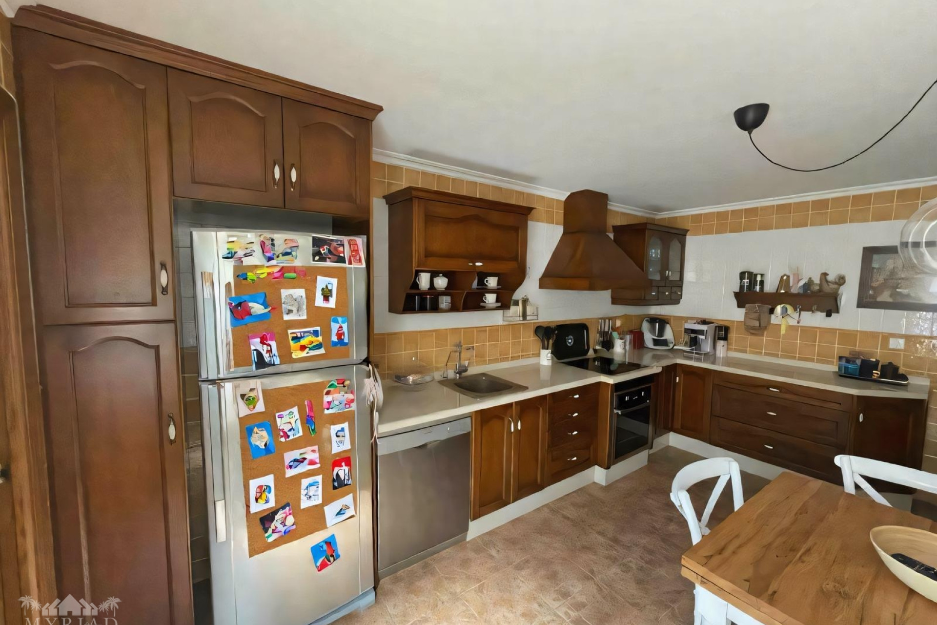 Resale - Townhouse -
Pinoso - Pinoso Alicante