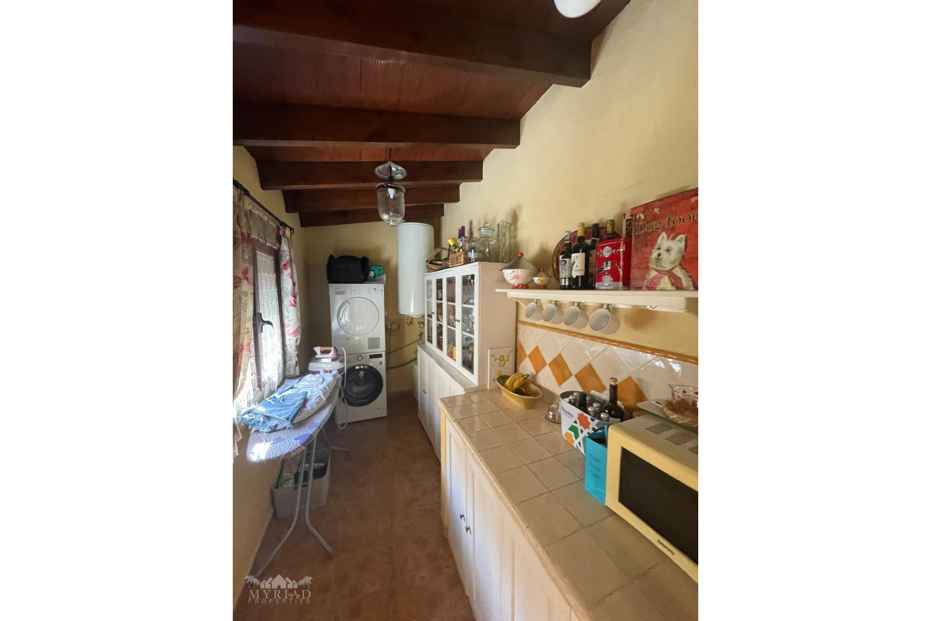 Resale - Townhouse -
Pinoso - Pinoso Alicante