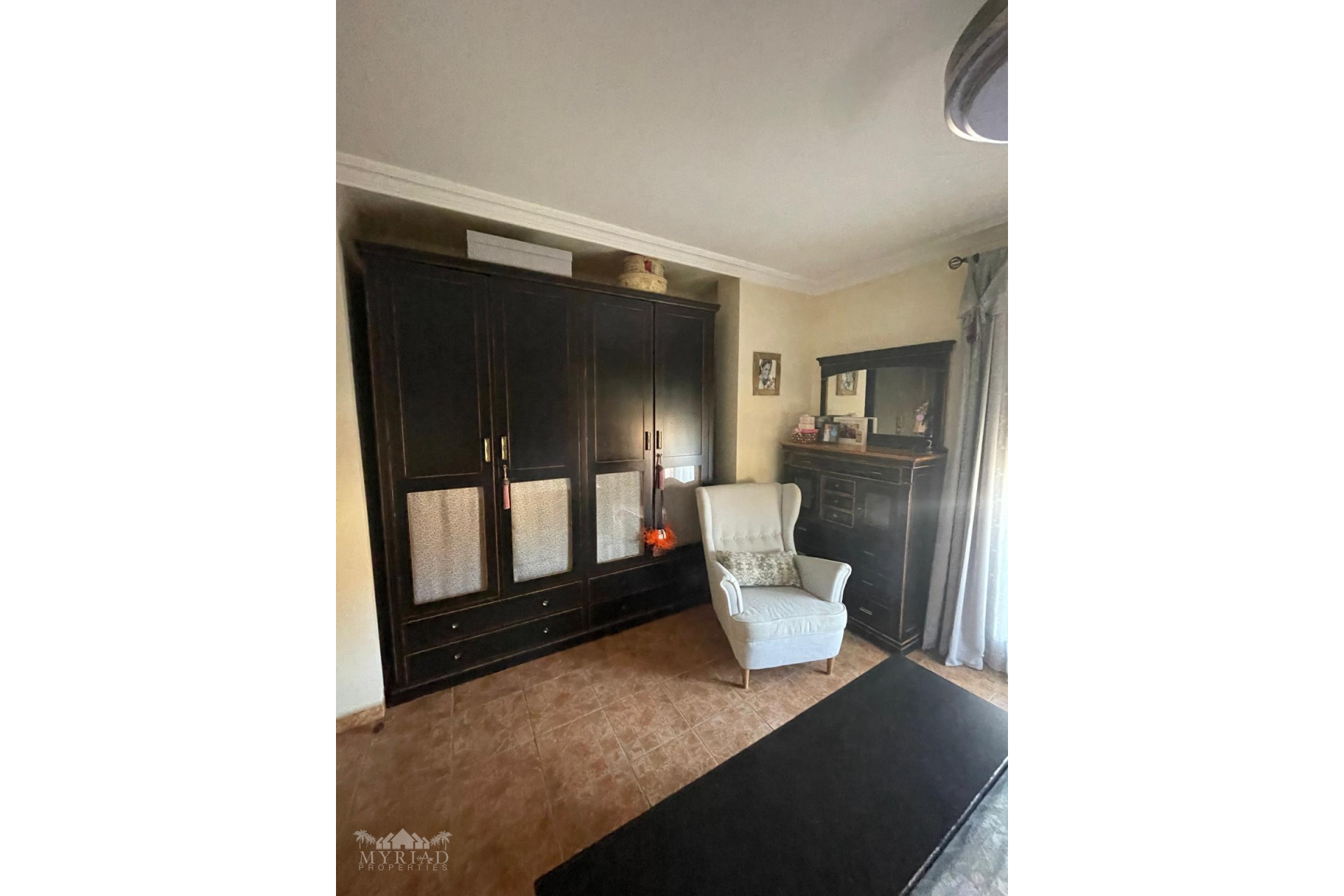 Resale - Townhouse -
Pinoso - Pinoso Alicante