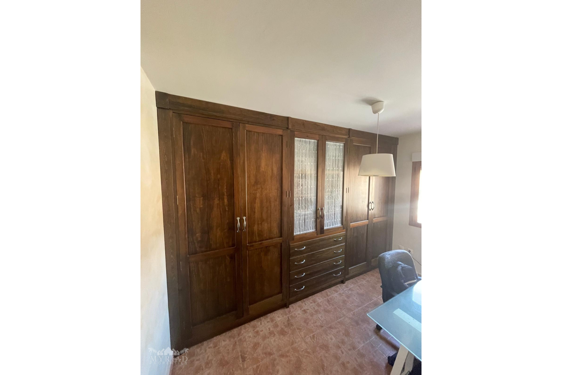 Resale - Townhouse -
Pinoso - Pinoso Alicante