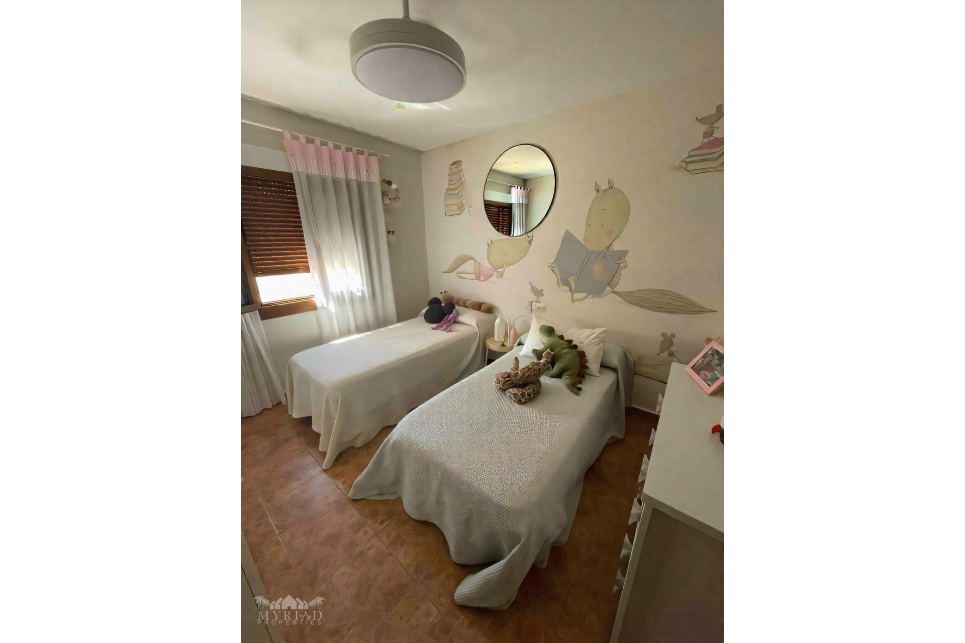 Resale - Townhouse -
Pinoso - Pinoso Alicante