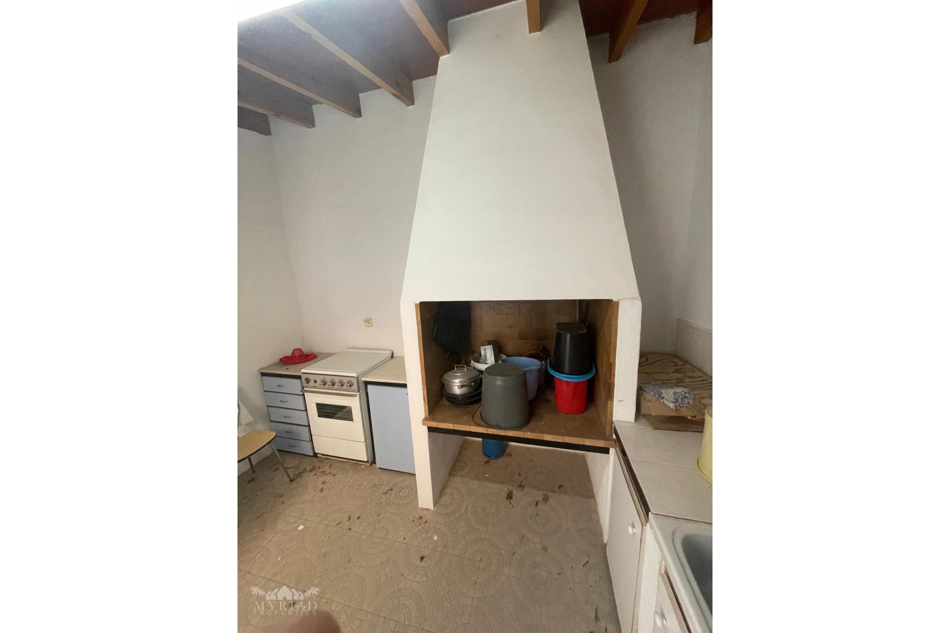 Resale - Townhouse -
Pinoso - Pinoso Alicante