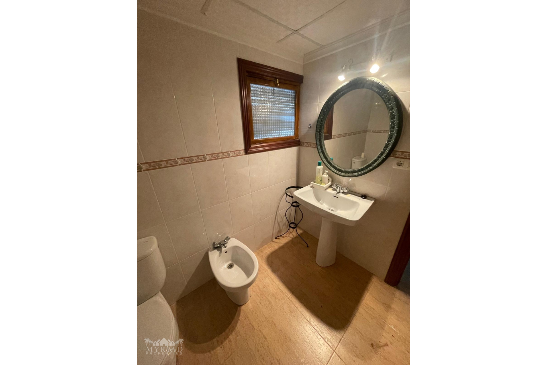 Resale - Townhouse -
Pinoso - Pinoso Alicante