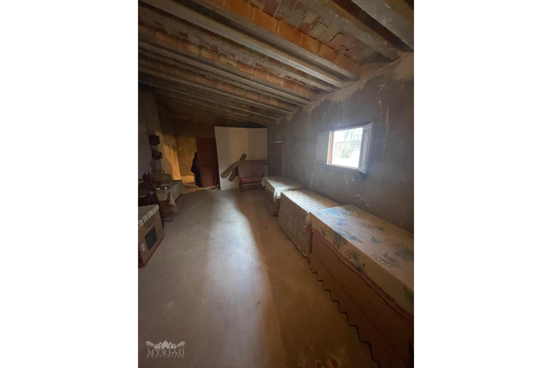 Resale - Townhouse -
Pinoso - Pinoso Alicante