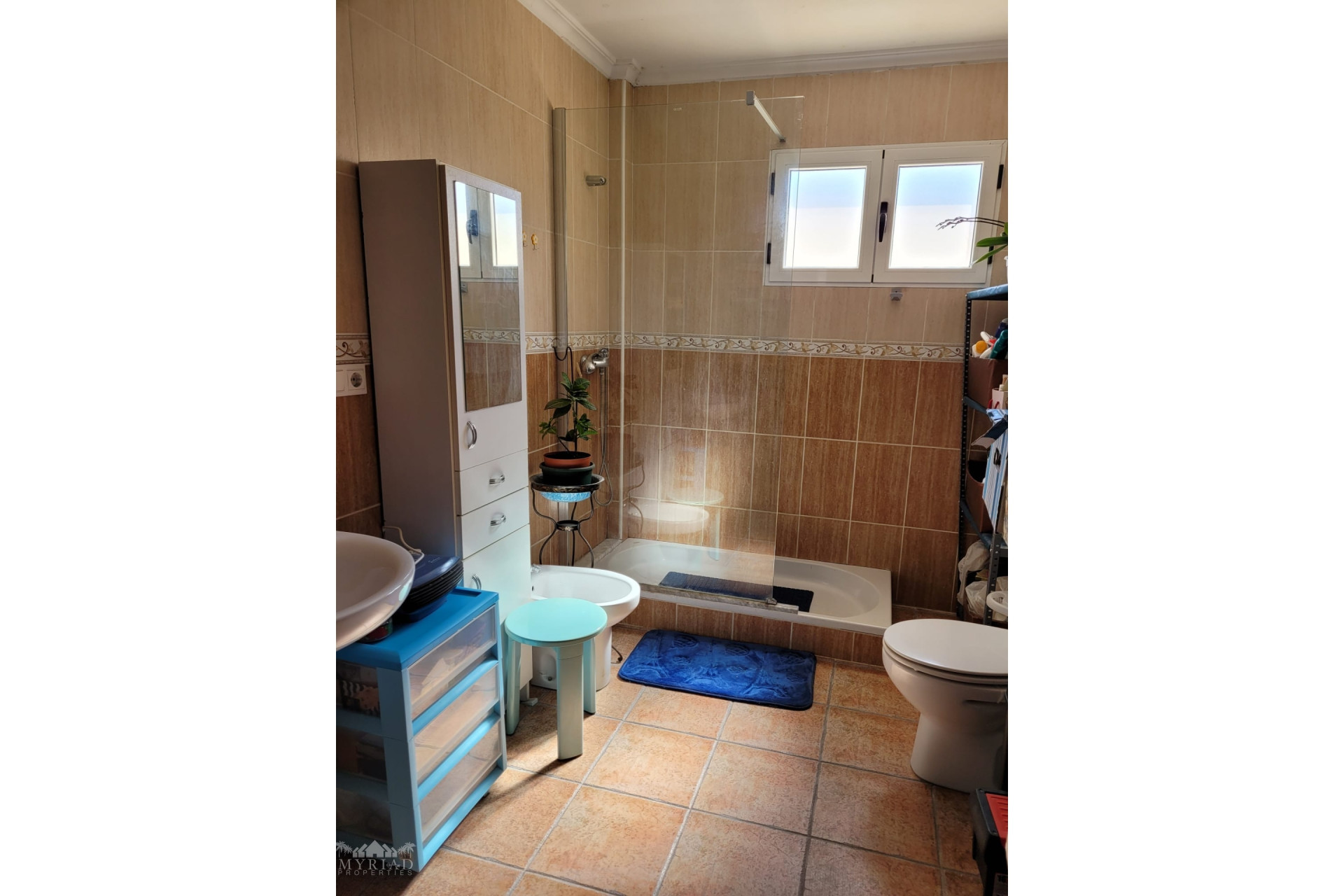 Resale - Townhouse -
Pinoso - Pinoso Alicante