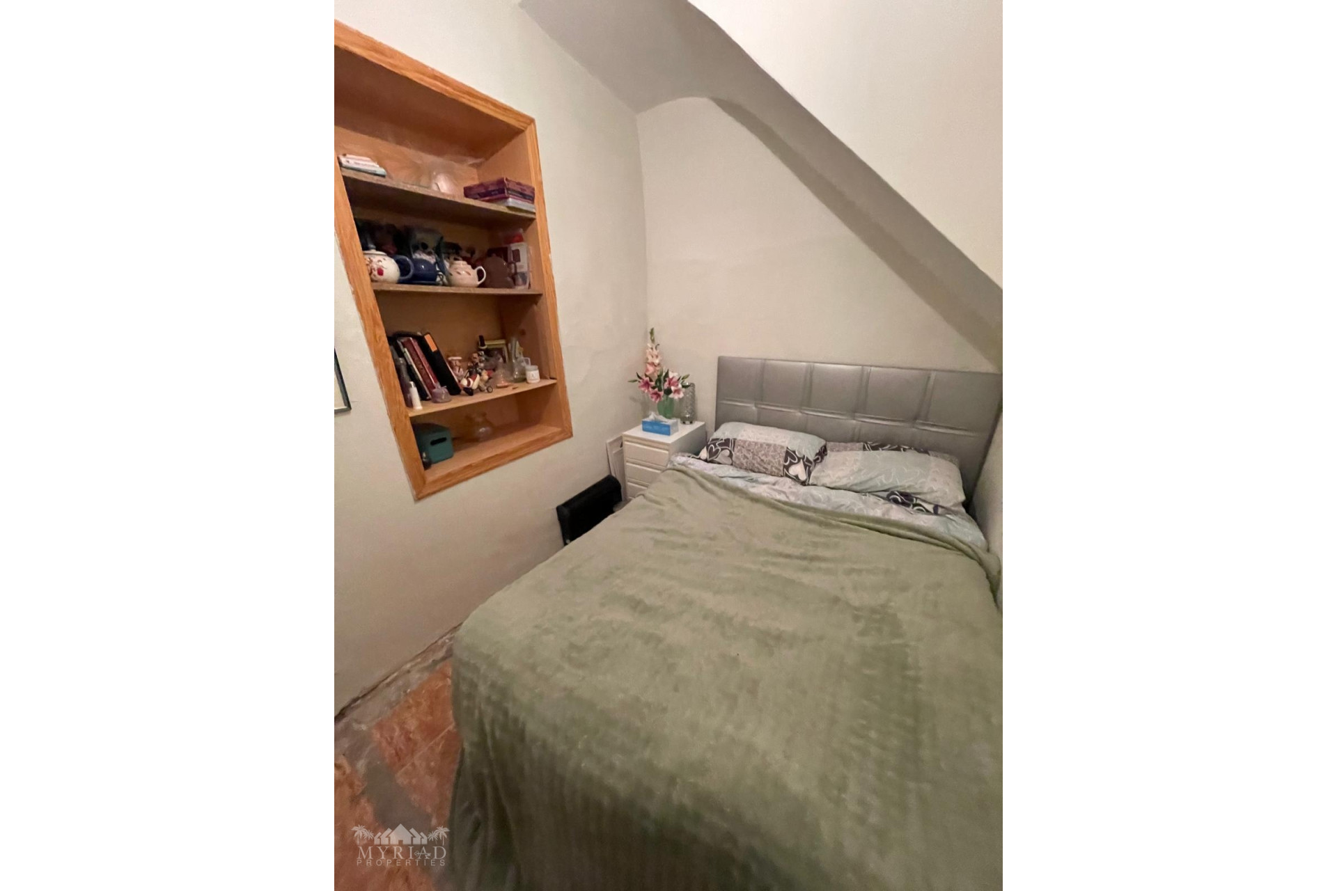 Resale - Townhouse -
Pinoso - Pinoso Alicante