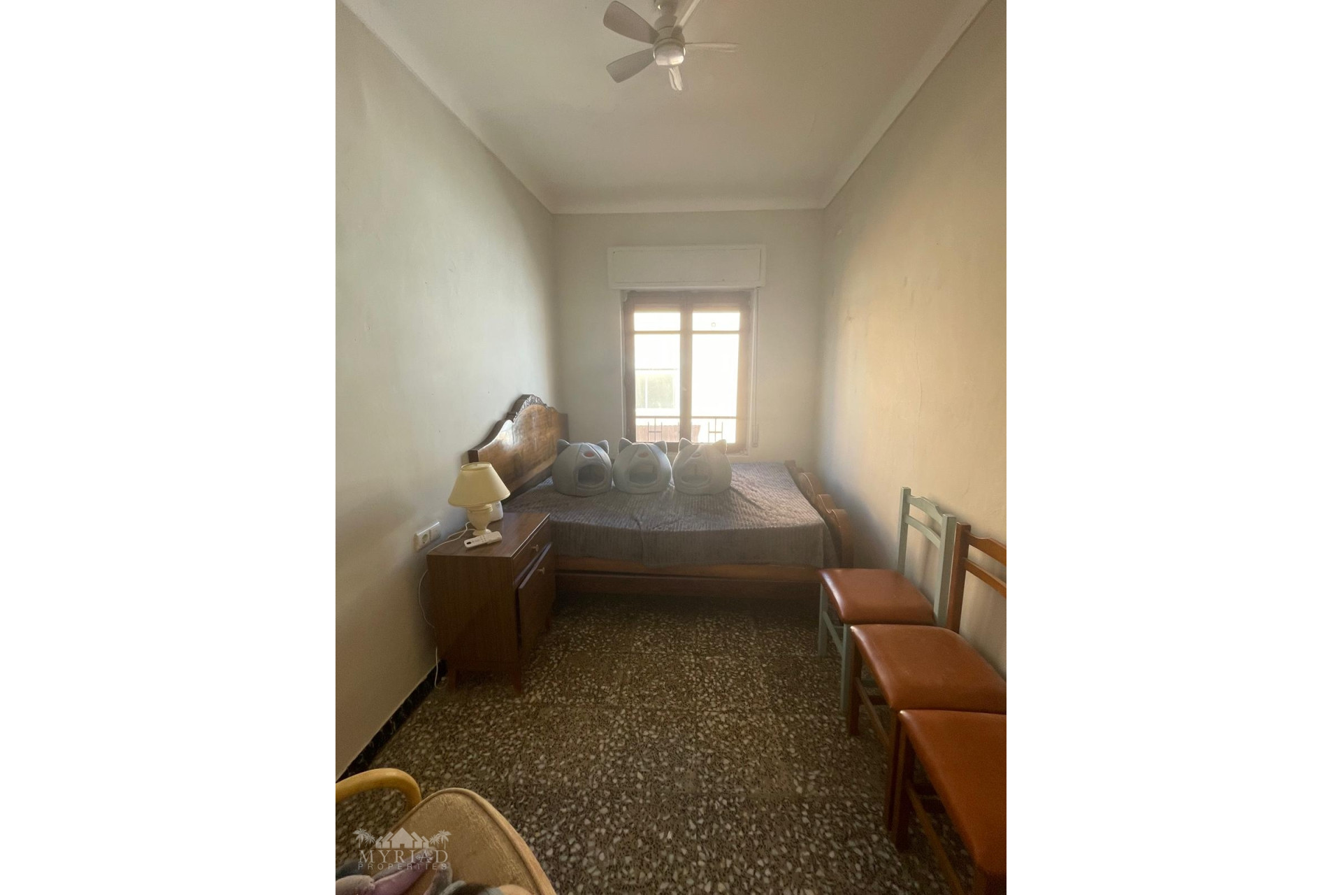 Resale - Townhouse -
Pinoso - Pinoso Alicante