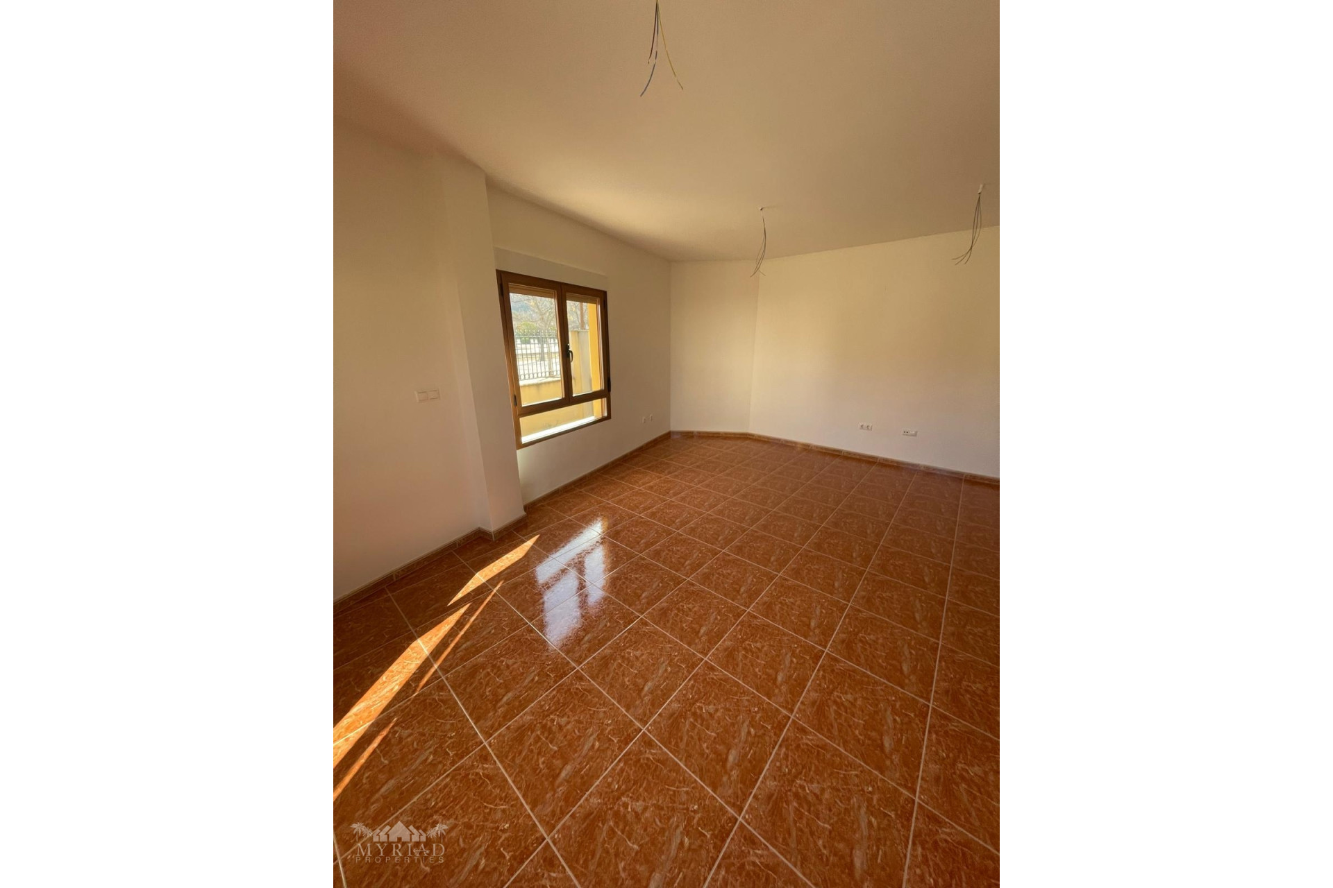 Resale - Townhouse -
Pinoso - Pinoso Alicante