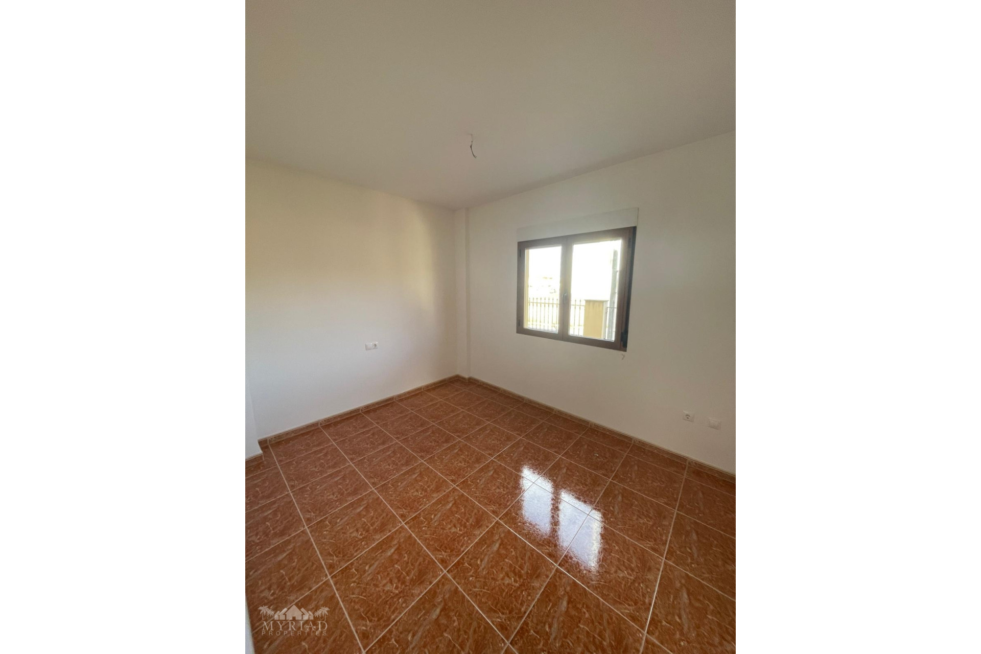 Resale - Townhouse -
Pinoso - Pinoso Alicante