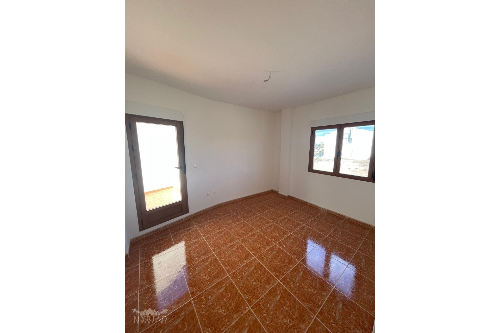 Resale - Townhouse -
Pinoso - Pinoso Alicante