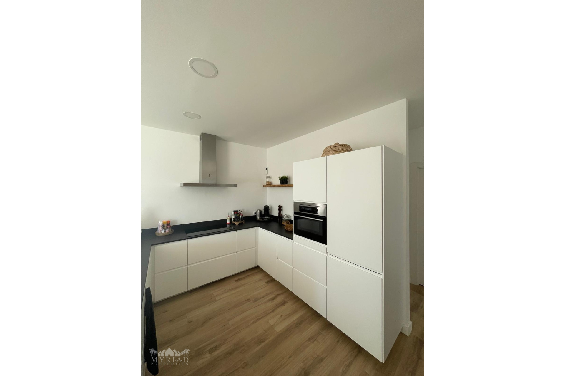 Resale - Townhouse -
Pinoso - Pinoso Alicante