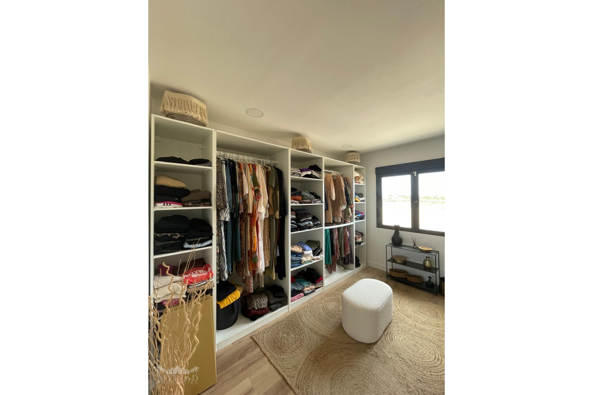 Resale - Townhouse -
Pinoso - Pinoso Alicante